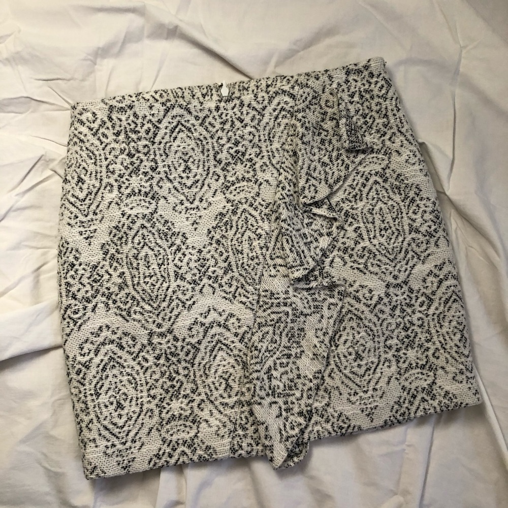 Dressy Textured mini Skirt